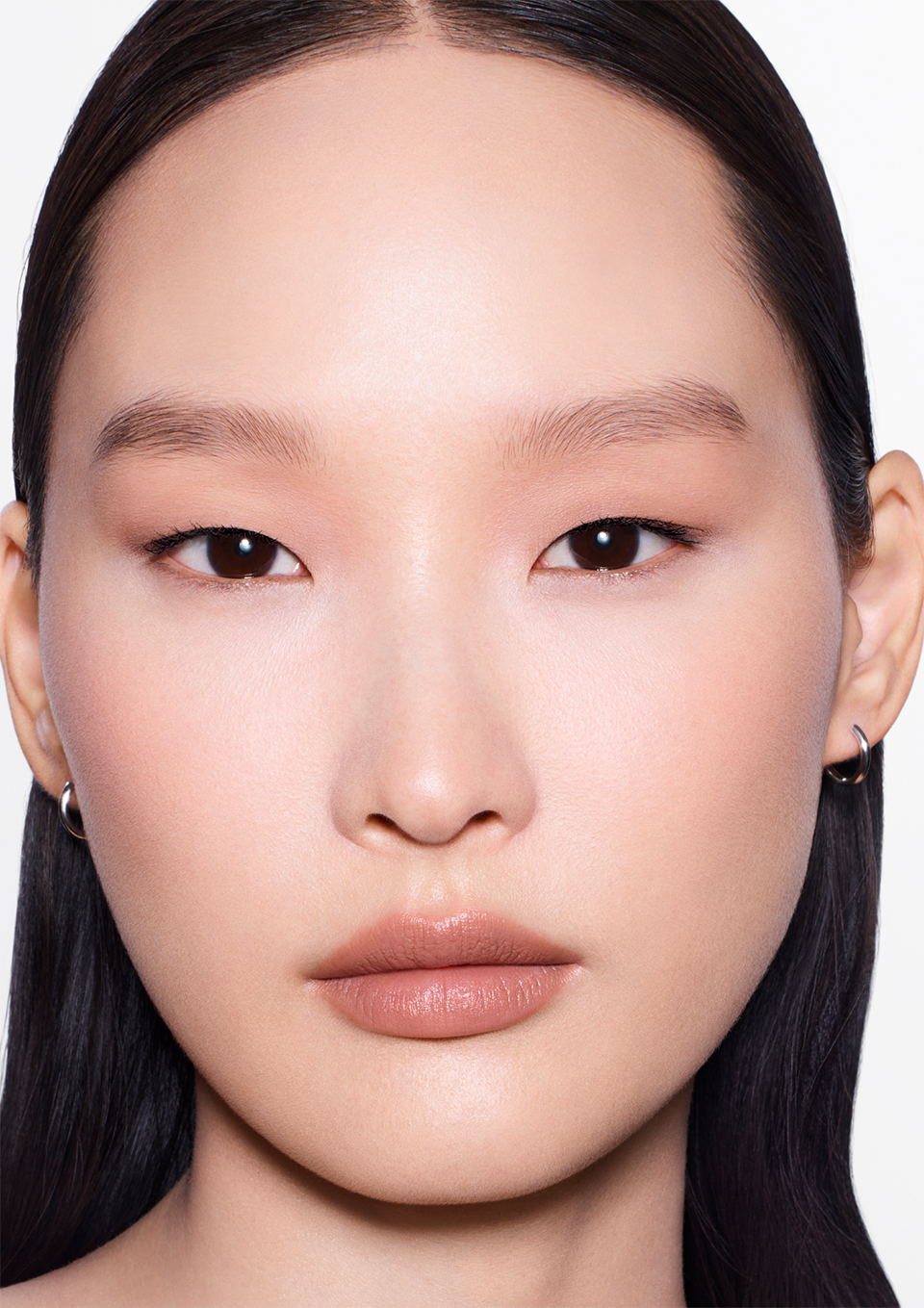 2026_Foundation_OFFICIAL SITE_MODEL_w1500h2123